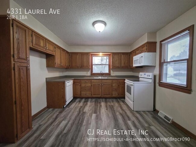 Building Photo - 4331 Laurel Ave