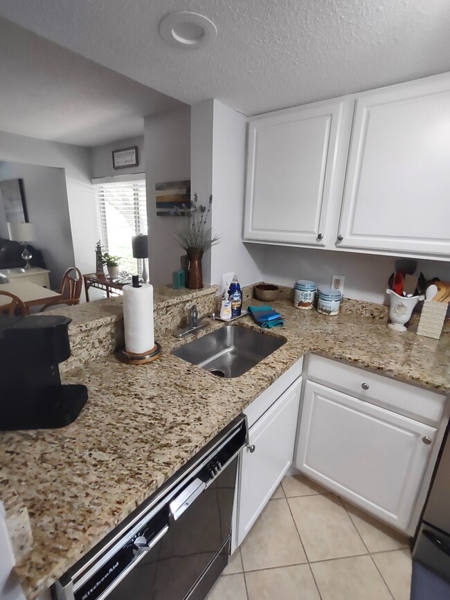 Kitchen - 1 Tanglewood Dr