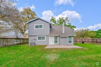 Building Photo - 10003 Enchanted Stone Dr
