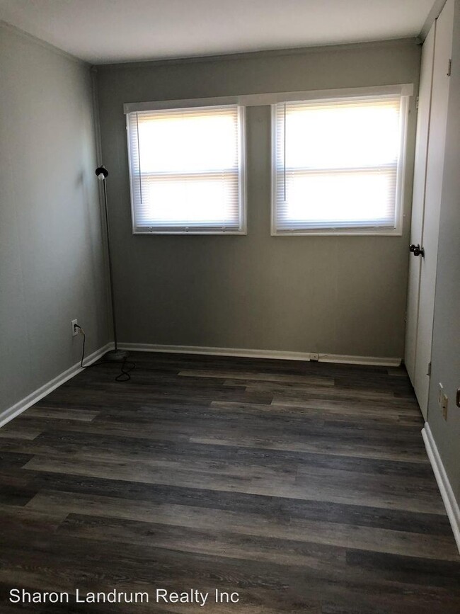 Building Photo - 3 br, 1 bath House - 230 Granvil Dr