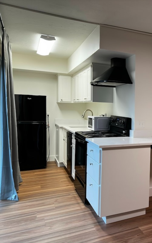 Photo - 1370 High St Apartment