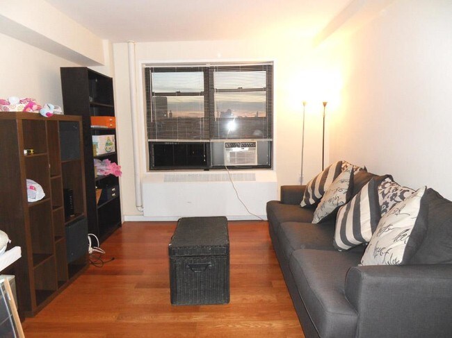 Foto del edificio - 2225 5th Ave