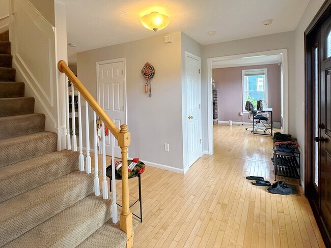 Foto del edificio - 5 Reservoir Ridge Rd