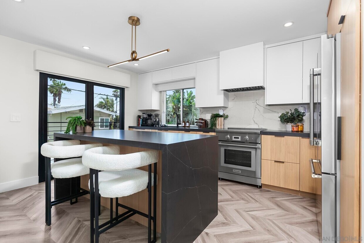 Foto principal - 3861 Kendall St