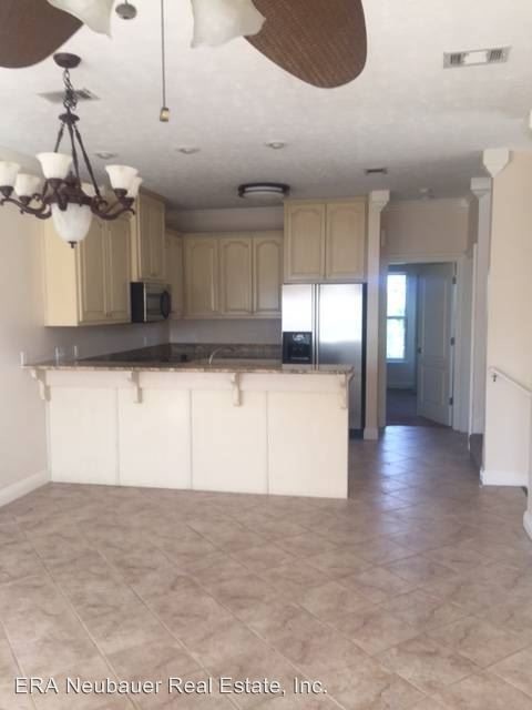 Building Photo - 3 br, 3 bath House - 524 Larissa Lane Apt. A