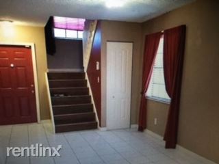 Building Photo - 401 NW 103rd Ter
