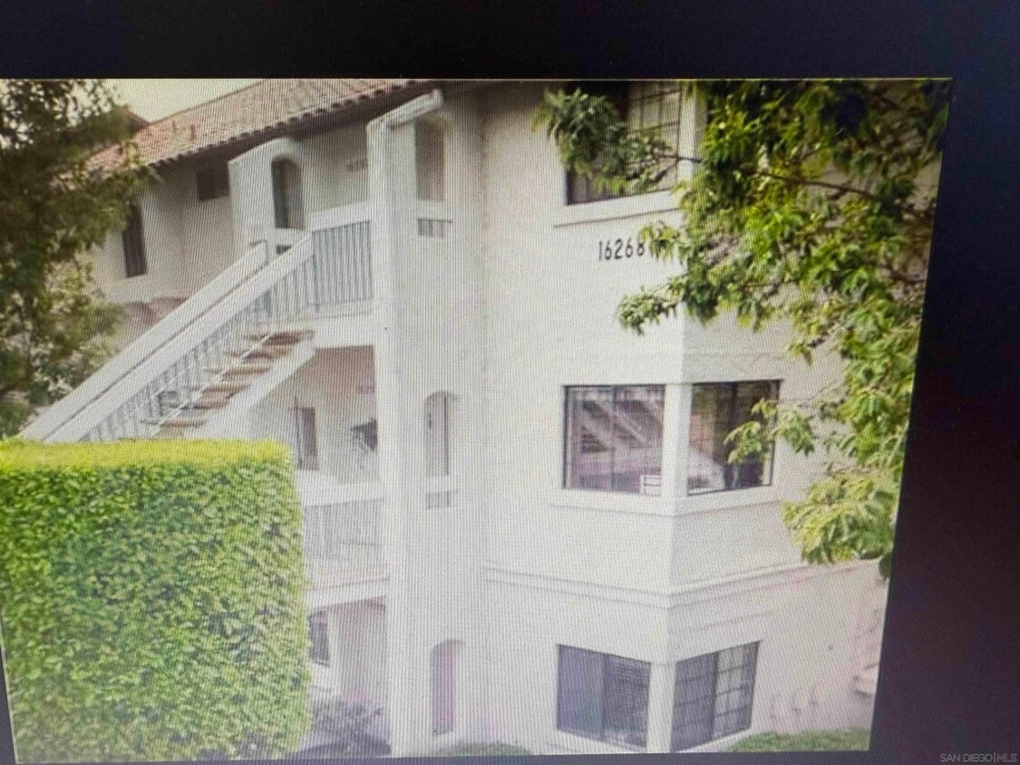 Primary Photo - 16268 Avenida Venusto