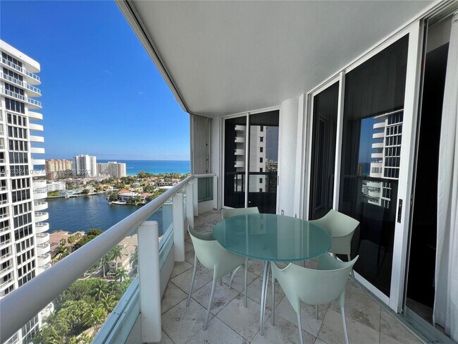 Foto del edificio - 21150 NE 38th Ave