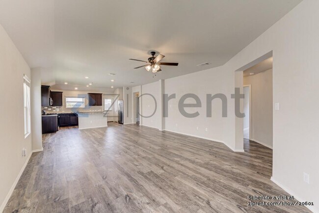 Building Photo - 9811 Marbach Brk