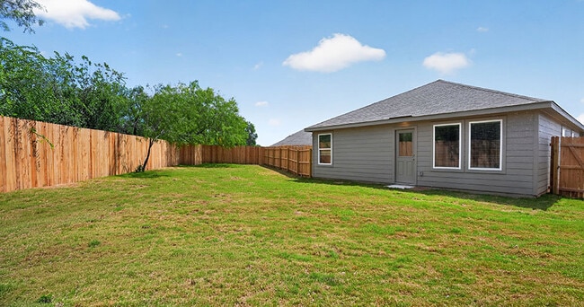 Building Photo - Axis at Veranda Rental Homes