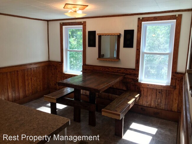 Building Photo - 2 br, 1 bath House - 3642 Mill St