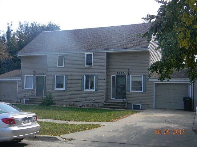 Building Photo - 1610 Linda Dr