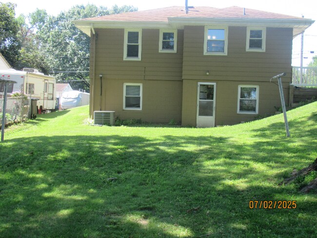 Foto del edificio - 121 Bell Ave