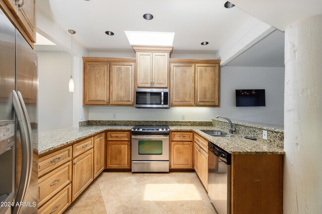 Foto del edificio - 5101 N Casa Blanca Dr