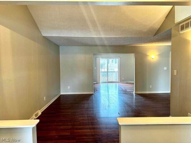 Foto del edificio - 102 Trunko Rd