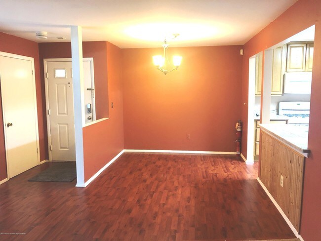 Building Photo - 709 Zlotkin Cir
