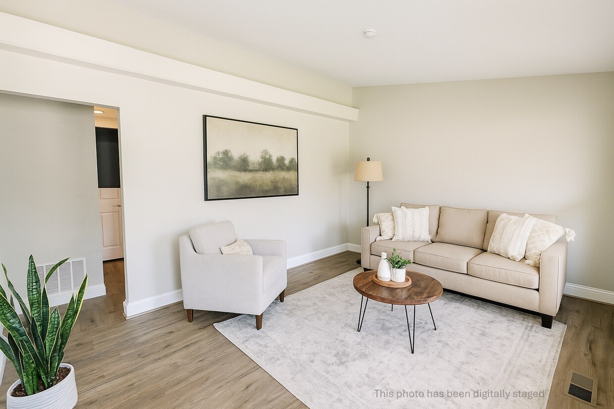 Foto principal - Sunlit Spaces in Florissant - Section 8 Fr...