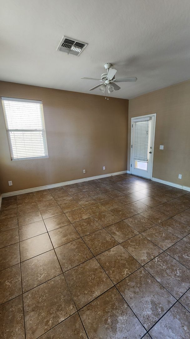 Building Photo - Tolleson home for rent! 3 bedroom 2.5 bath