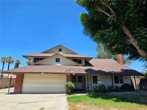 Building Photo - 2073 Tulip Ct