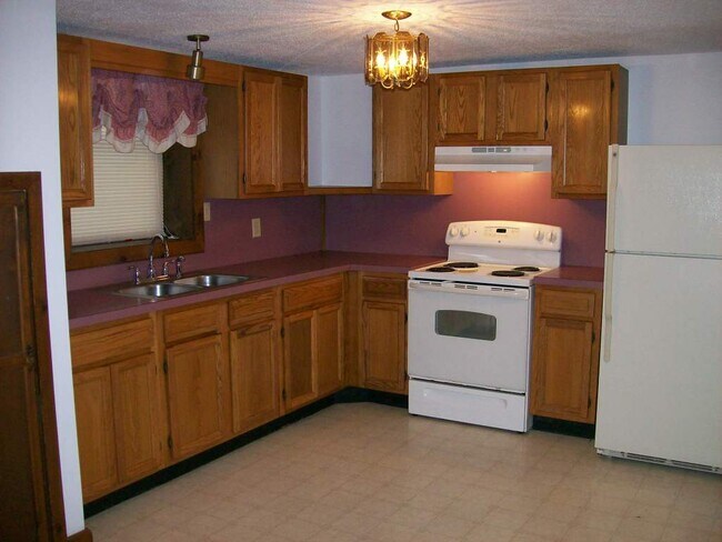 Foto del edificio - 1403 Lake Ariel Hwy