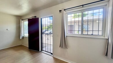 Building Photo - 1847 E 25th St