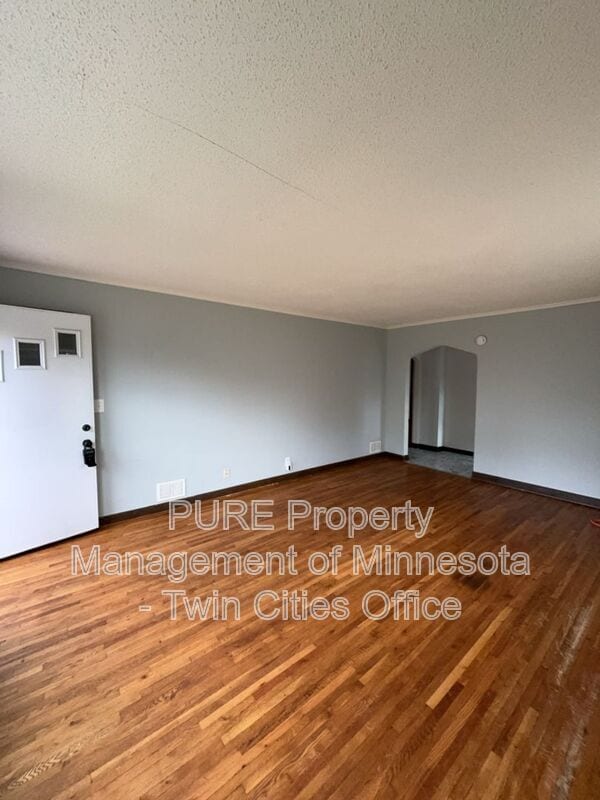 Building Photo - 3909 2nd St NE