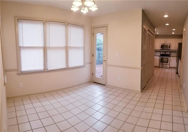 Building Photo - 4439 Wood Creek Dr