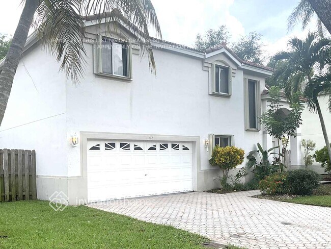Foto del edificio - 11240 Renaissance Rd