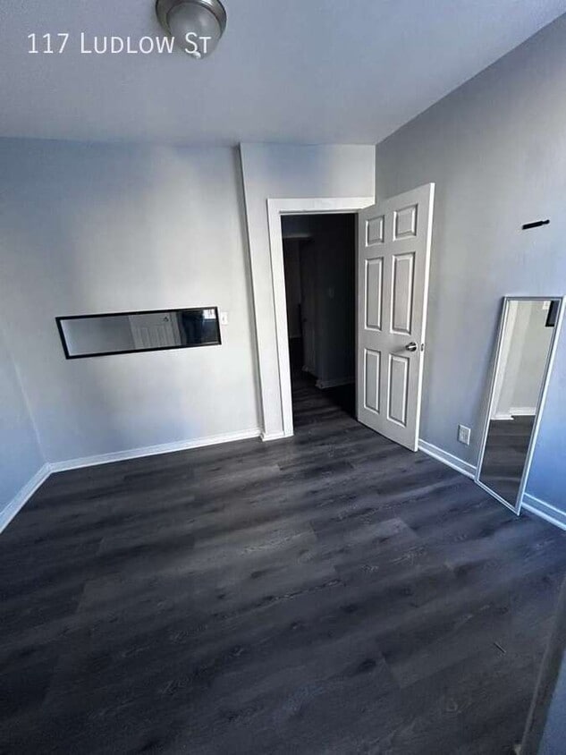 Building Photo - 117 Ludlow St