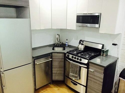 Building Photo - 50 Carmine St