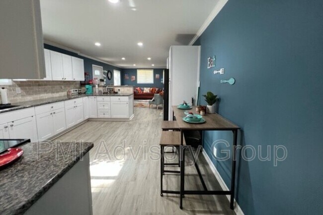 Foto del edificio - 2117 SW Moundview Dr