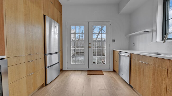 Building Photo - 1419 3rd St NW