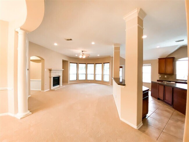 Building Photo - 10707 Lyndon Meadows Dr