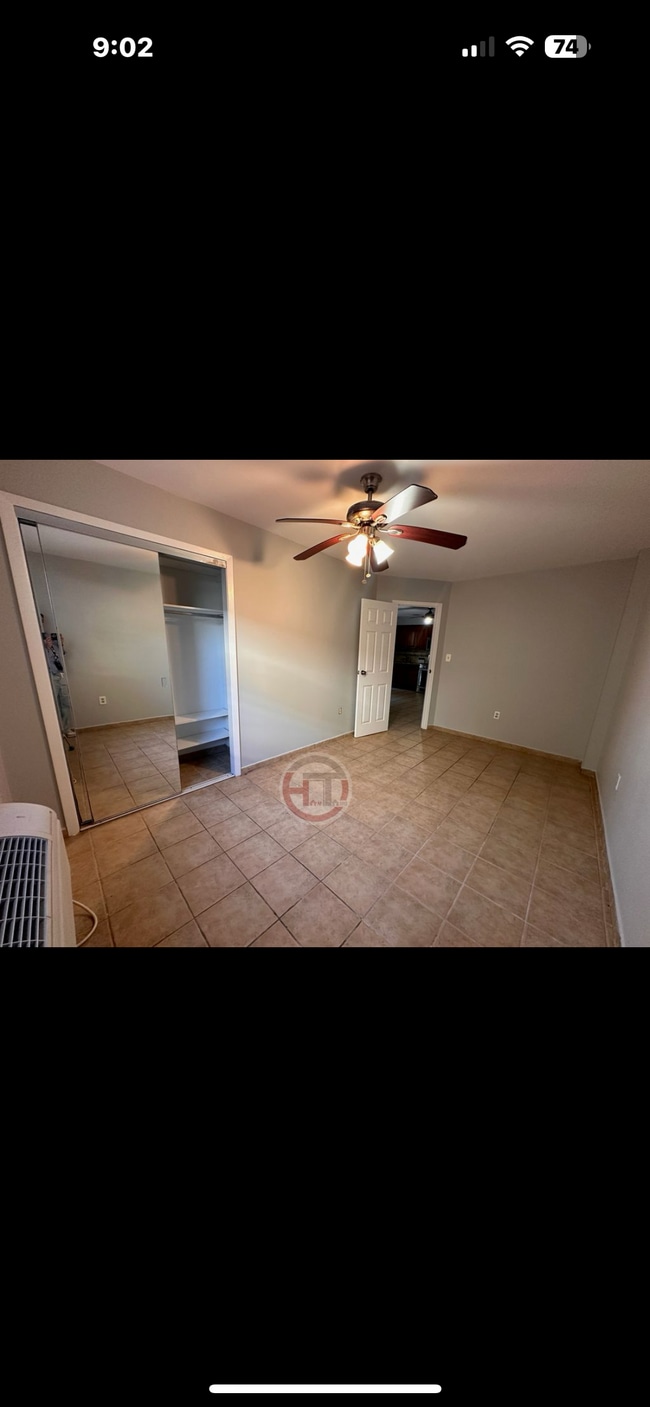 Foto del edificio - 244 Pennyfield Ave