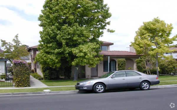 Foto del edificio - 10771 Walnut St