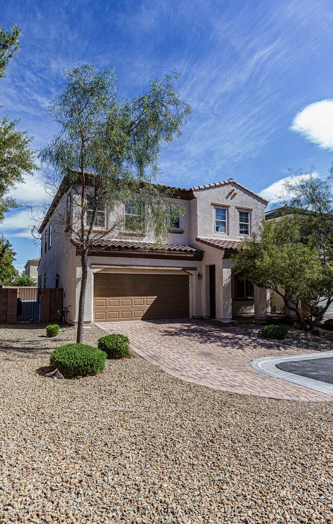 Building Photo - Beautiful Home in a Gated Community