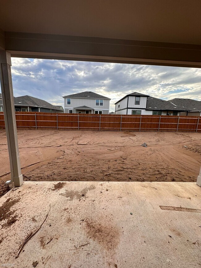 Foto del edificio - 5 br, 3 bath House - 32 Pacific Loon Street
