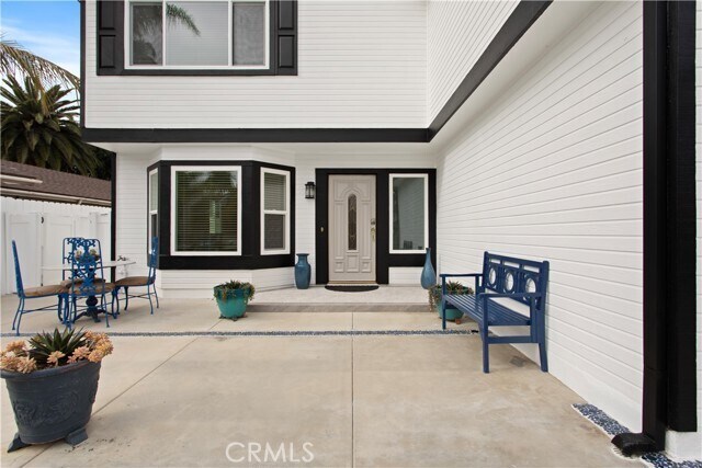 Foto del edificio - 26701 Calle Juanita