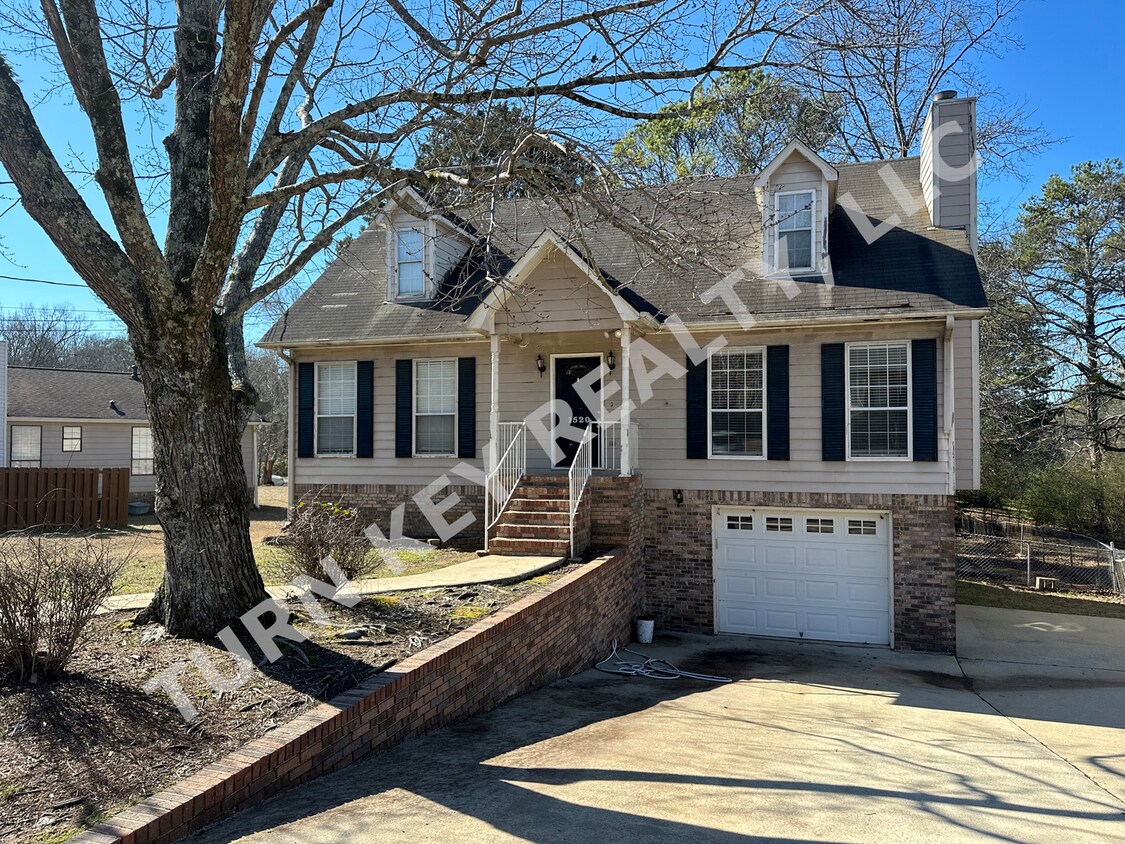 Primary Photo - Home for rent in Huffman