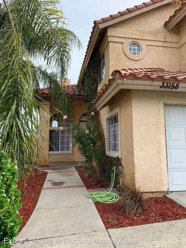 Building Photo - 3 br, 2.5 bath House - 33158 Shoreline Drive