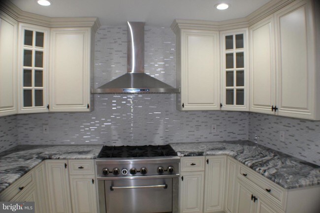 Building Photo - 233 Medford Mt Holly Rd