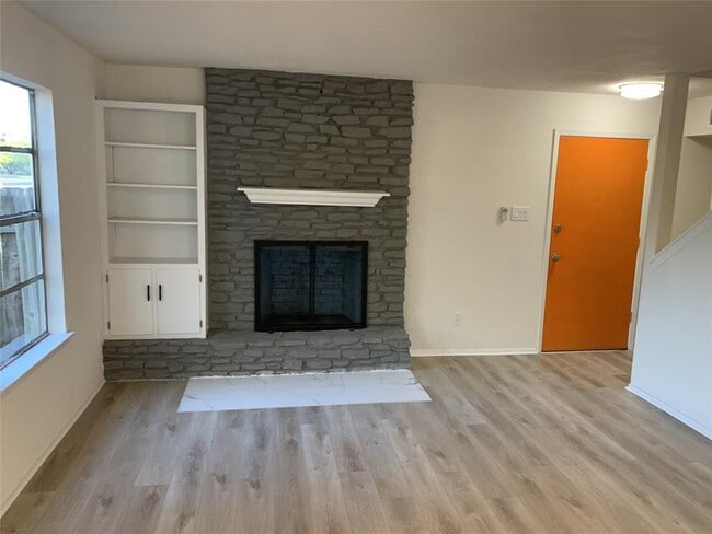 Building Photo - 1800 Wagon Gap Dr