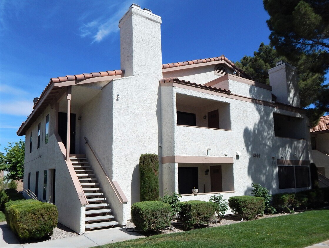 Outside front view of the Condo. Only 4 units per building- 2 up and 2 down. 9 Buildings total. - 1341 Del Mar St