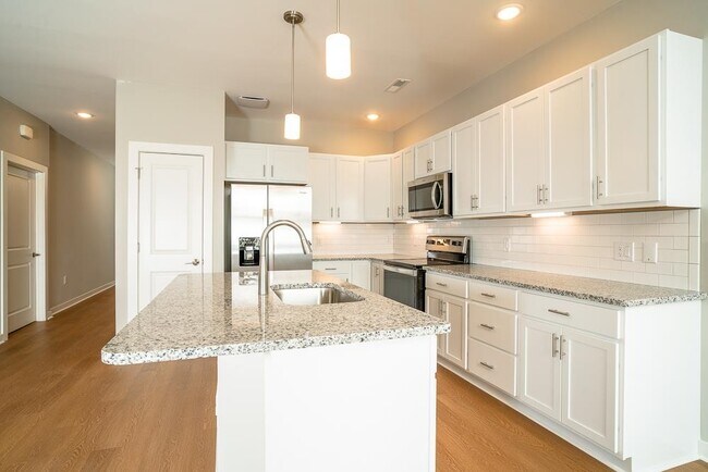 Building Photo - 1575 Port Hills Dr