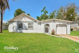 Building Photo - 1520 Tivoli Dr