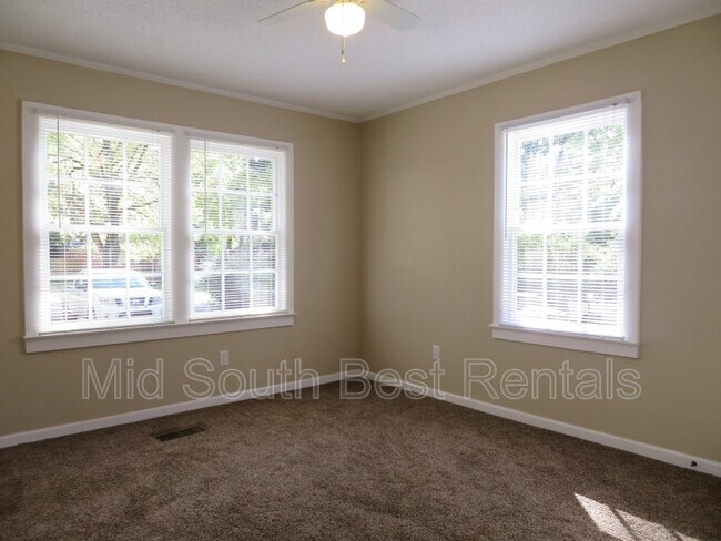 Foto del edificio - 2707 Chatsworth St