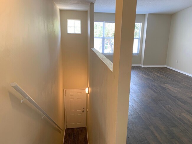 Foto del edificio - 19207 Harbour Vista Cir