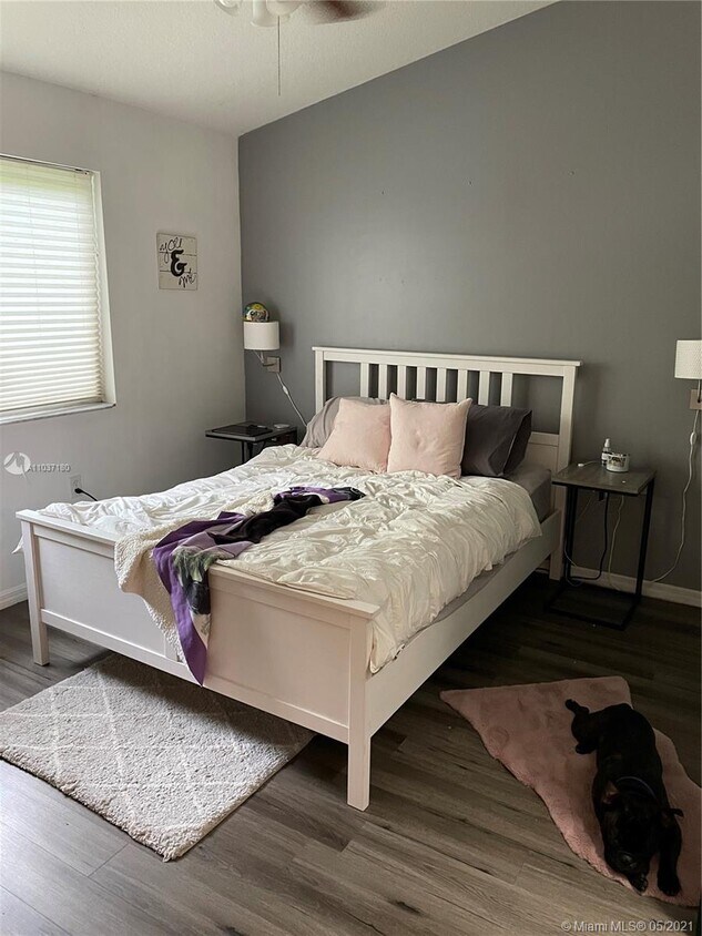 Foto principal - 2251 NW 77th Way