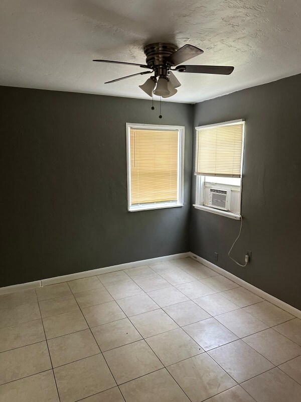 Foto del edificio - 2131 Hayes St