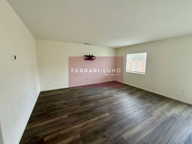 Foto del edificio - ?? HOME in Lemmon Valley Community - Kay DeAlba Property!! ??